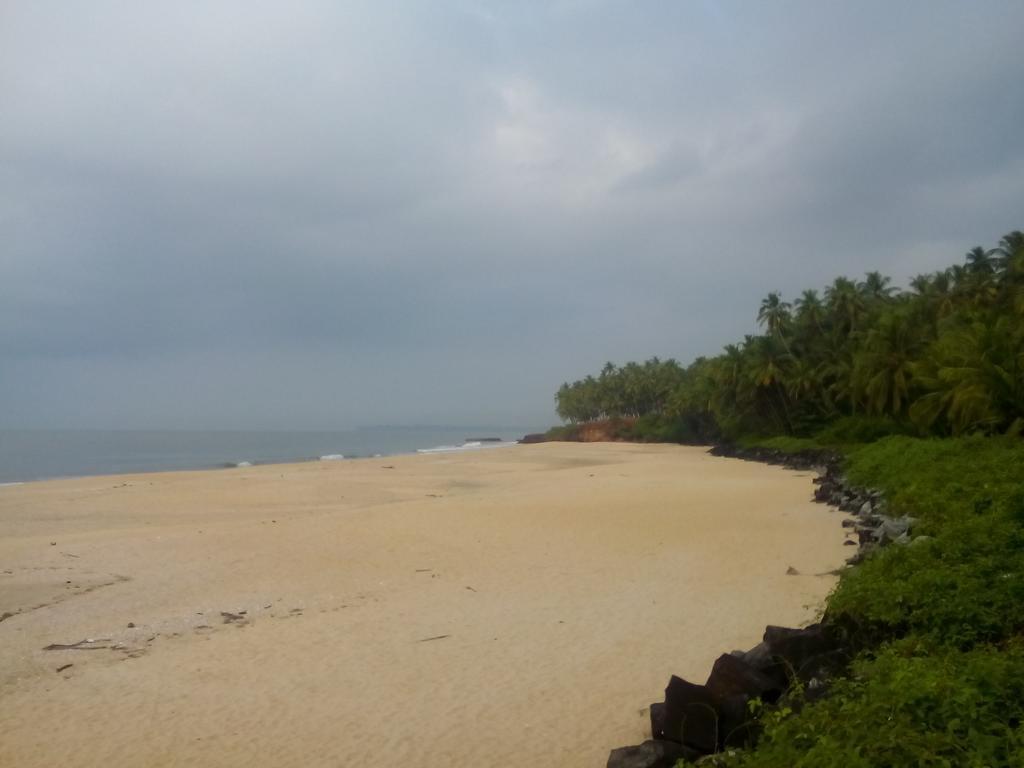 Ivory Coaste Hotell Kannur Exteriör bild