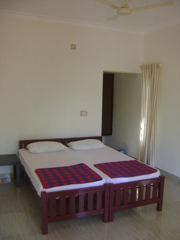 Ivory Coaste Hotell Kannur Exteriör bild