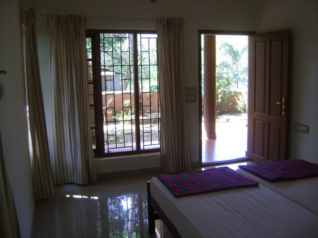 Ivory Coaste Hotell Kannur Exteriör bild