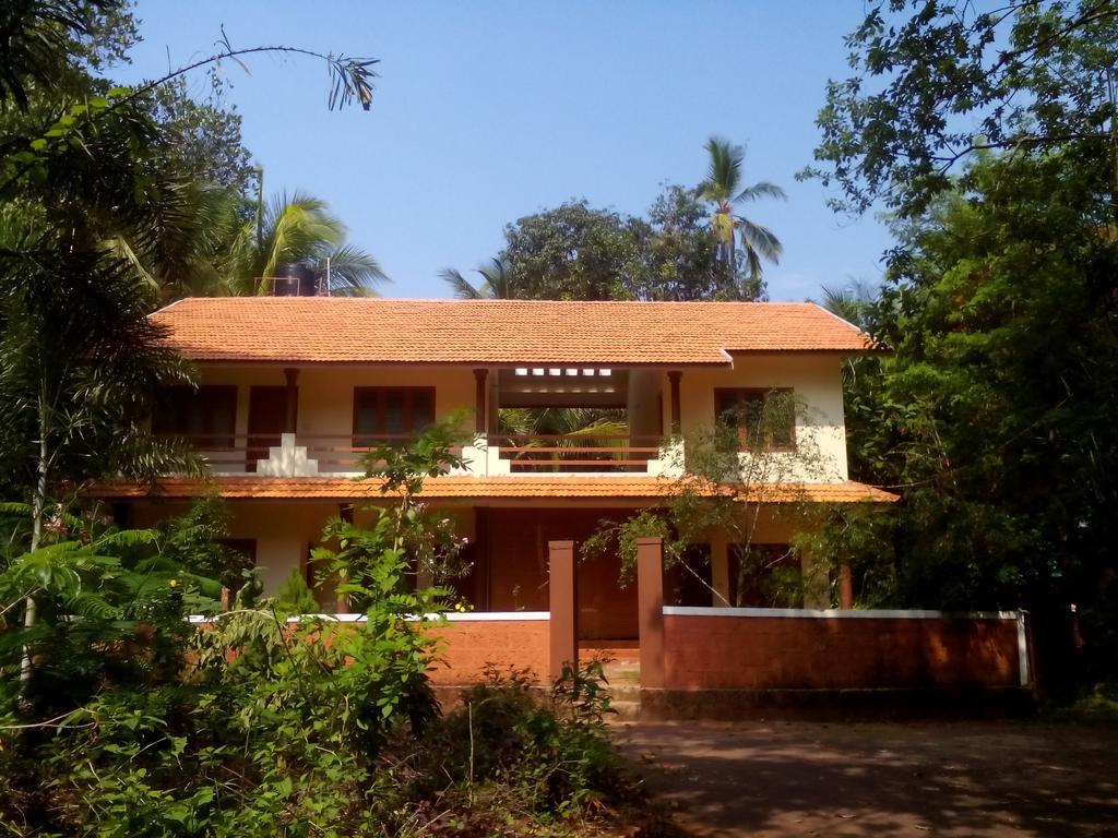 Ivory Coaste Hotell Kannur Exteriör bild
