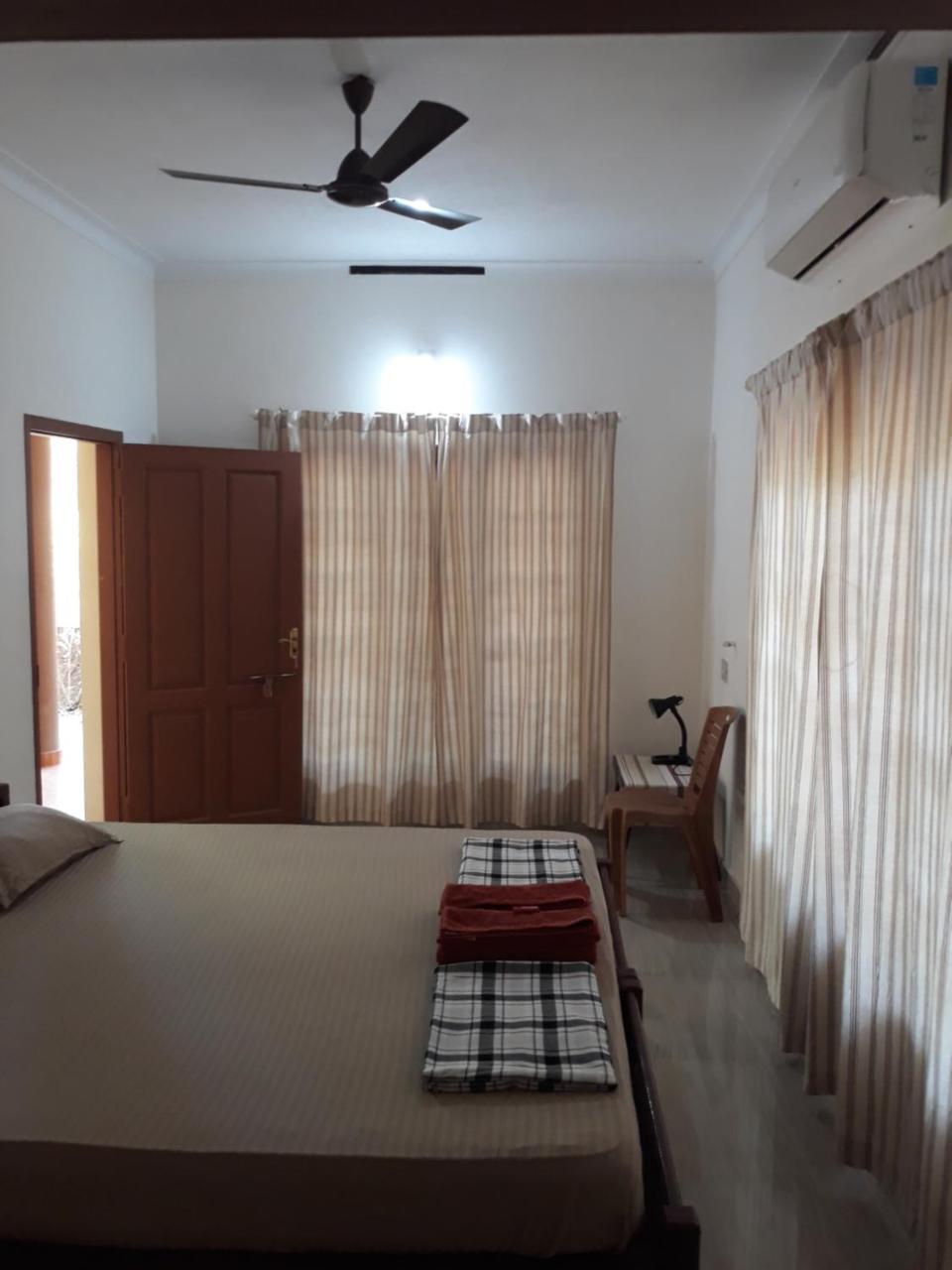 Ivory Coaste Hotell Kannur Exteriör bild