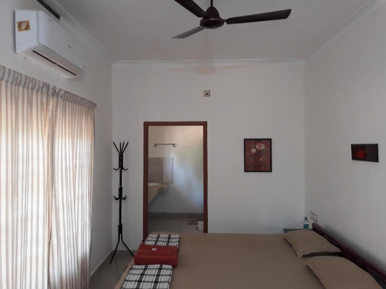 Ivory Coaste Hotell Kannur Exteriör bild